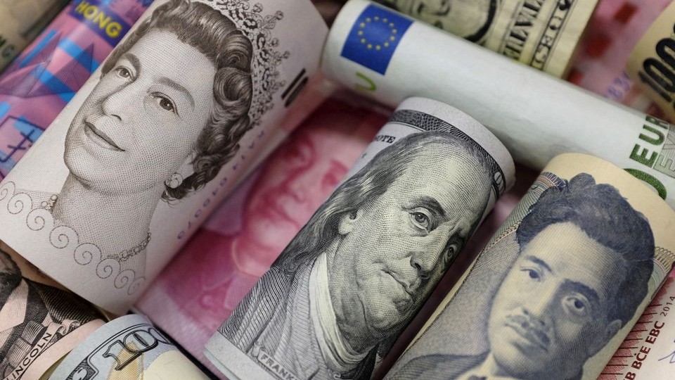 Chuyên gia Trung Quốc: 'Cuộc chiến' trần nợ công ở Mỹ tạo thời cơ cho Nhân dân tệ tiến lên, truất quyền bá chủ của đồng USD