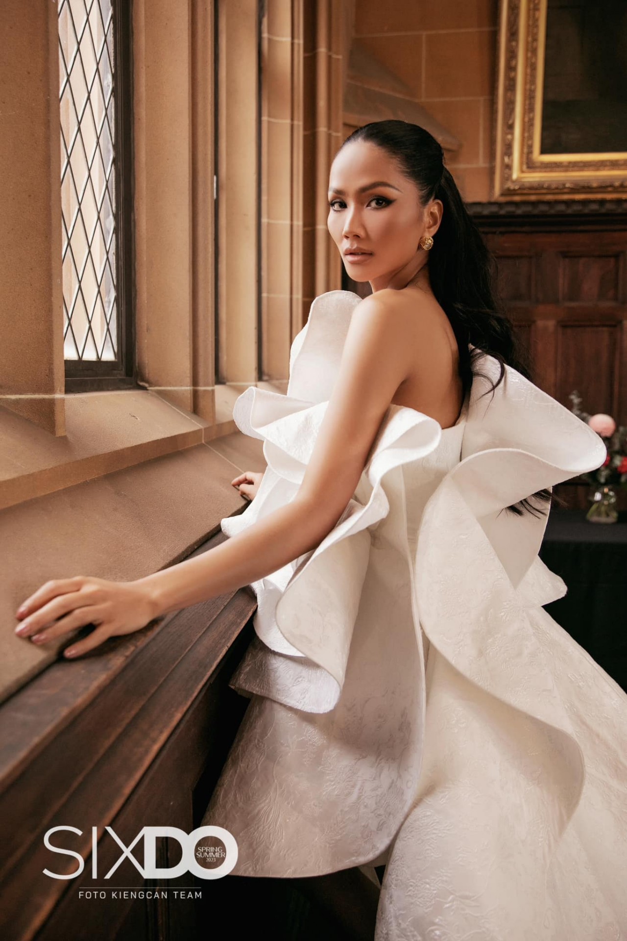 Hoa hậu H’Hen Niê