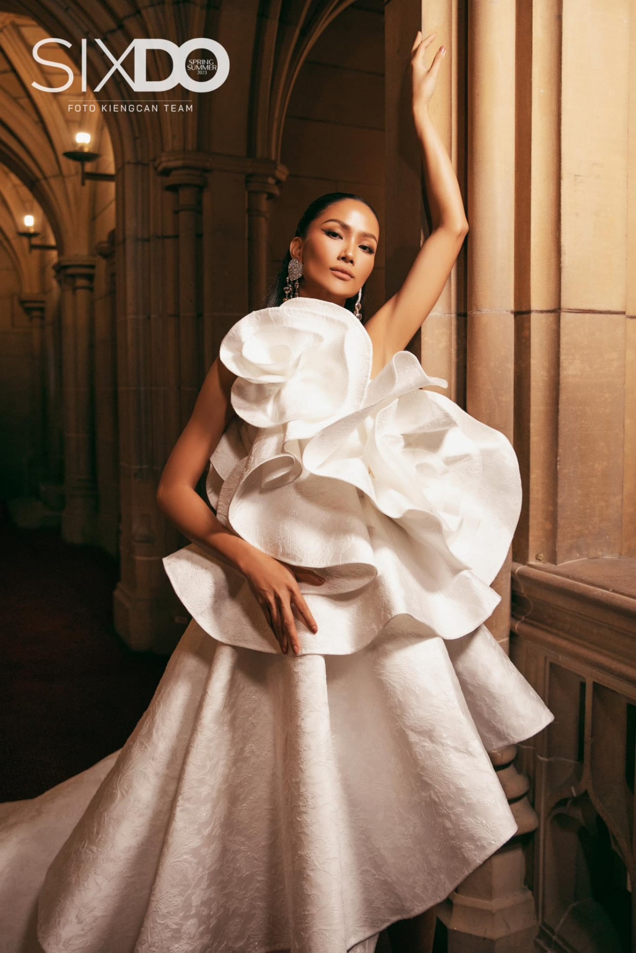 Hoa hậu H’Hen Niê