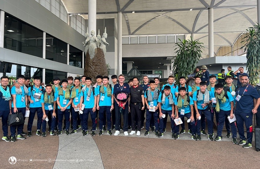 SEA Games 32: U22 Việt Nam tới Campuchia, thầy trò HLV Philippe Troussier sẵn sàng thi đấu với tinh thần cao nhất