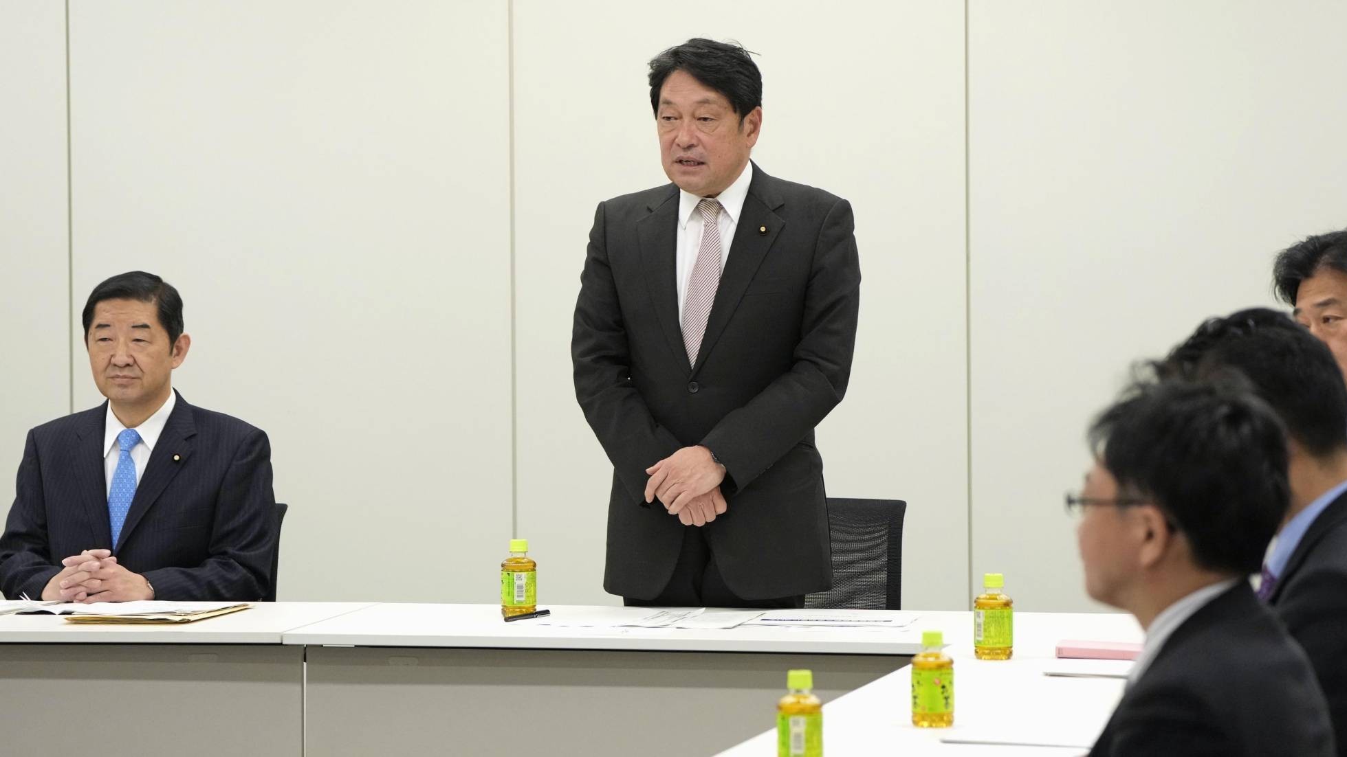 Hướng tới vai trò lớn hơn trong an ninh toàn cầu, liên minh cầm quyền Nhật Bản tính kỹ về xuất khẩu vũ khí