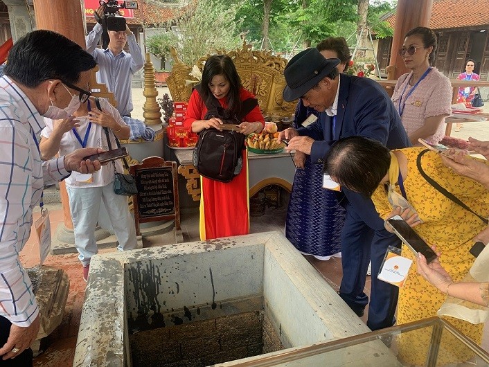 Kiều bào về thăm địa phương trọng điểm về phát triển du lịch của tỉnh Phú Thọ