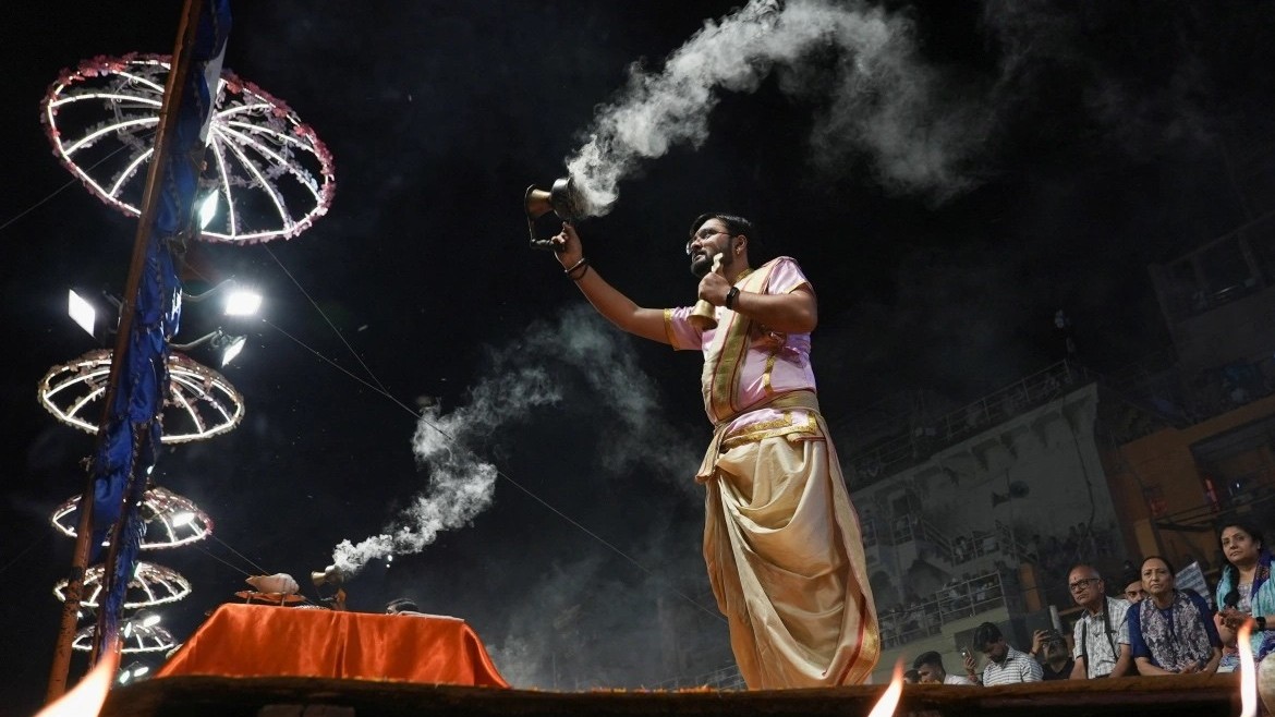 Về với Varanasi - thành phố linh thiêng bên bờ sông Hằng