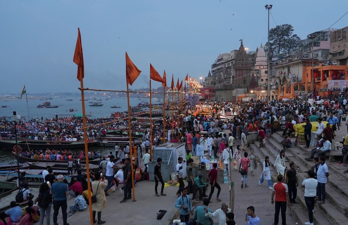 Varanasi: Thành phố linh thiêng bên bờ sông Hằng Varanasi: Thành phố linh thiêng bên bờ sông Hằng