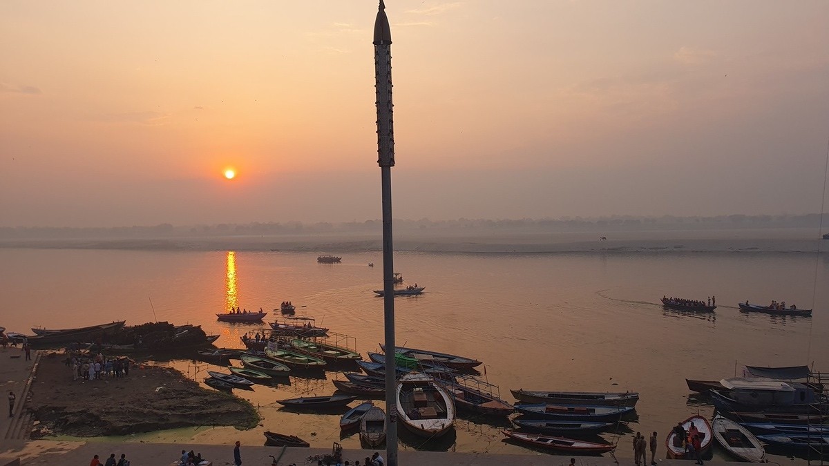 Varanasi: Thành phố linh thiêng bên bờ sông Hằng Varanasi: Thành phố linh thiêng bên bờ sông Hằng