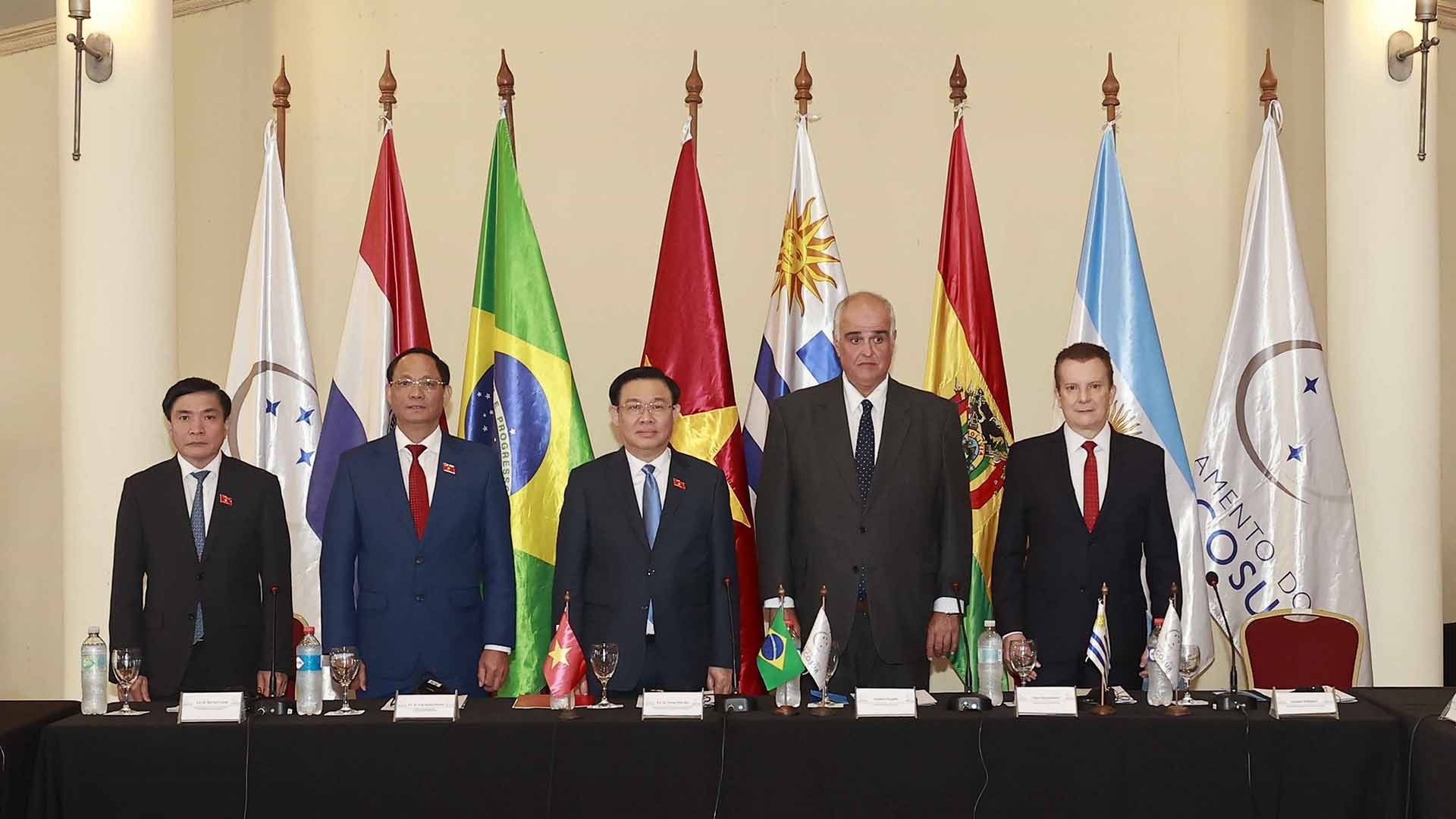 Thông cáo báo chí chung giữa Nghị viện MERCOSUR và Quốc hội Việt Nam