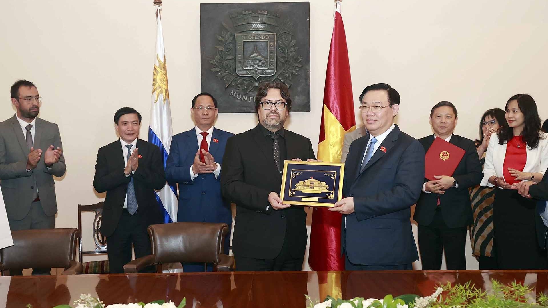 Truyền thông Uruguay đưa tin đậm nét và đánh giá tích cực về chuyến thăm của Chủ tịch Quốc hội Vương Đình Huệ