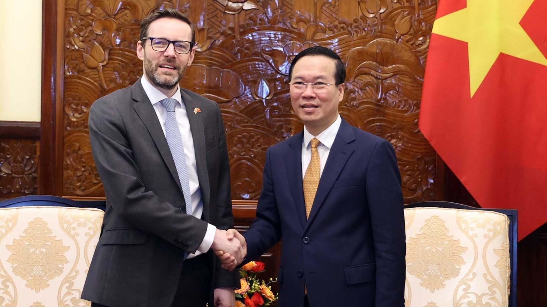 Chủ tịch nước Võ Văn Thưởng tiếp Đại sứ Vương quốc Anh tại Việt Nam