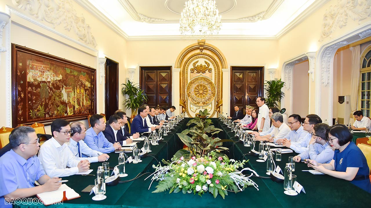 Bộ trưởng Ngoại giao Bùi Thanh Sơn giao 4 nhiệm vụ cho các Trưởng cơ quan đại diện Việt Nam ở nước ngoài nhiệm kỳ 2023-2026