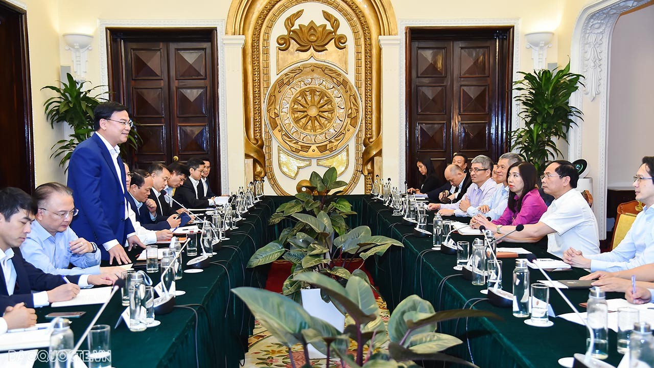 Bộ trưởng Ngoại giao Bùi Thanh Sơn giao 4 nhiệm vụ cho các Trưởng cơ quan đại diện Việt Nam ở nước ngoài nhiệm kỳ 2023-2026