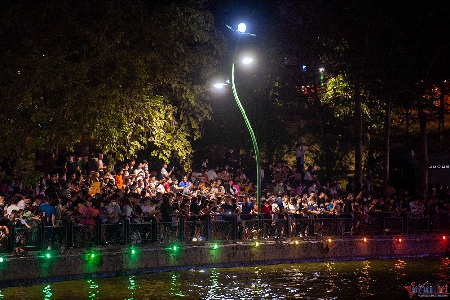 Phú Thọ: Màn pháo hoa rực rỡ đón chào ngày Giỗ Tổ Hùng Vương