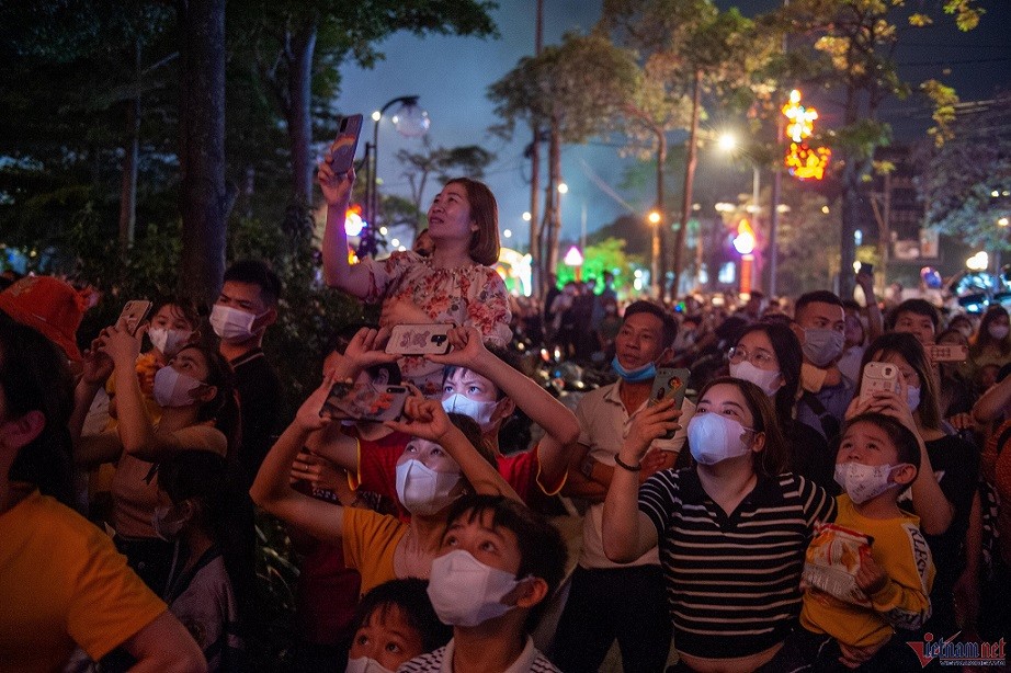 Phú Thọ: Màn pháo hoa rực rỡ đón chào ngày Giỗ Tổ Hùng Vương