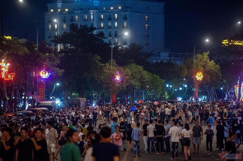 Phú Thọ: Màn pháo hoa rực rỡ đón chào ngày Giỗ Tổ Hùng Vương