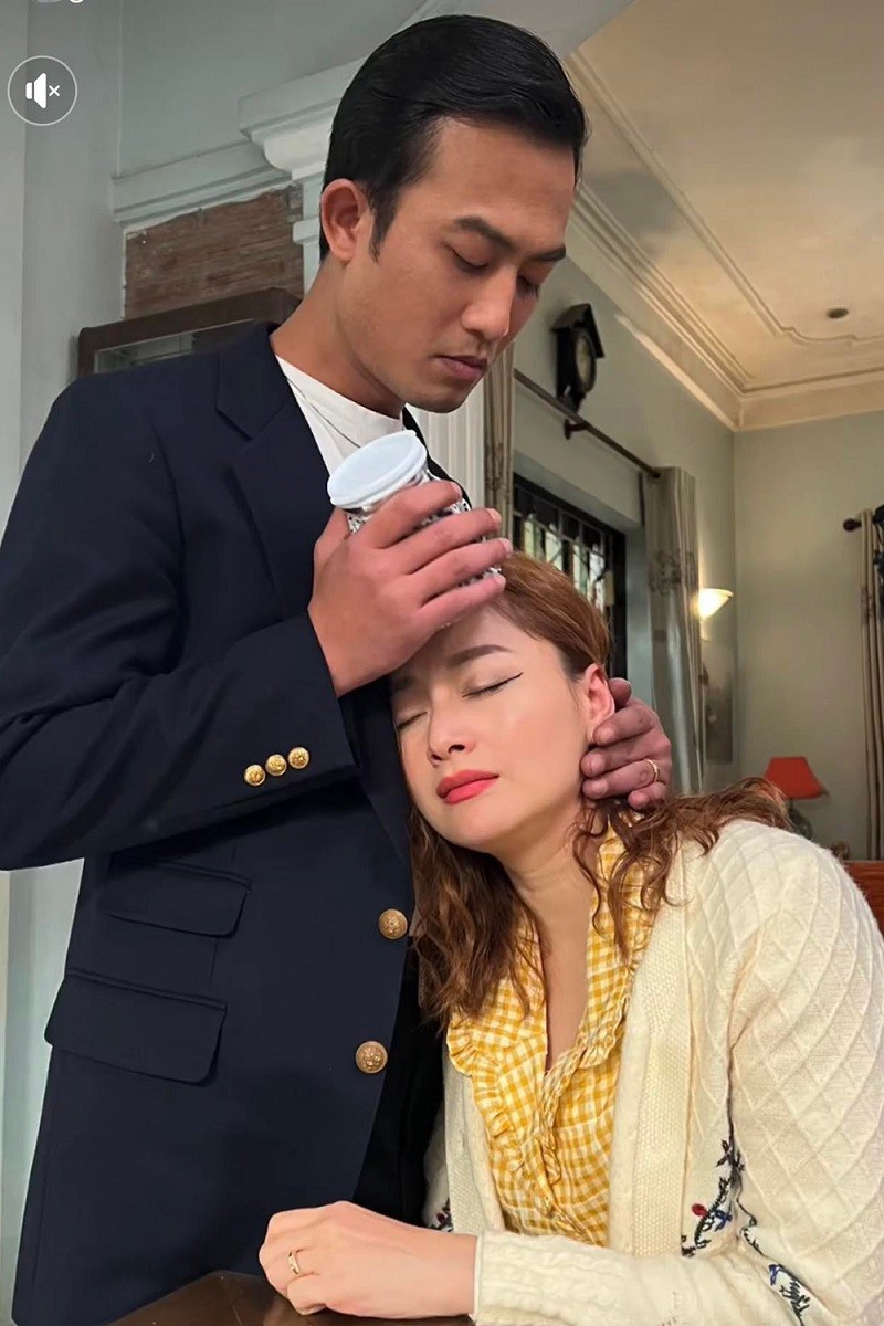 Gia đình mình vui bất thình lình: Diễn viên Lan Phương đăng ảnh và kể chuyện hậu trường đóng phim cùng Khả Ngân