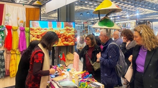 Quảng bá hàng thủ công mỹ nghệ Việt Nam tại Italy: Mỗi sản phẩm là một câu chuyện nghệ thuật