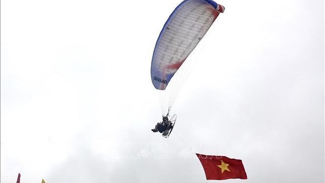 Bay trên mùa nước đổ Mù Cang Chải