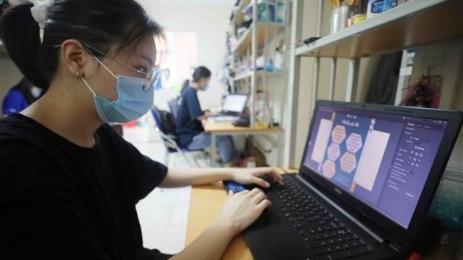 Một số trường đại học chuyển học trực tuyến sau dịp nghỉ lễ