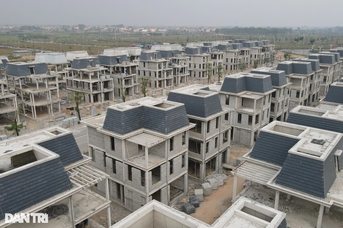 Bất động sản mới nhất: Thị trường biệt thự nằm im chờ thời, ‘choáng’ với đấu giá đất ven Hà Nội, quy định cơ chế giải quyết tranh chấp đất đai. (Nguồn: Dân trí)