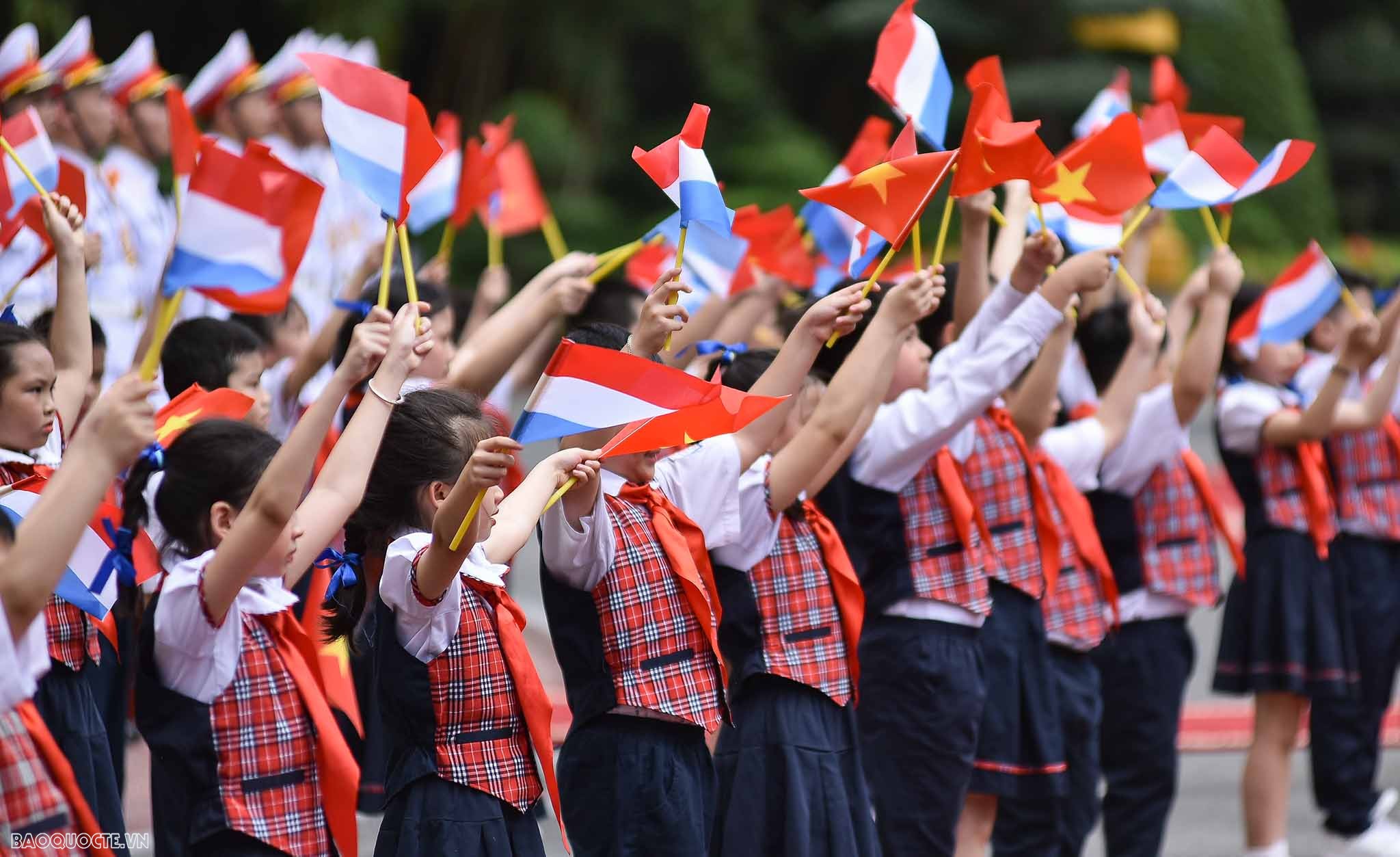 Trong ngày cuối cùng trong chuyến thăm chính thức Việt Nam, Thủ tướng Luxembourg sẽ tham dự Diễn đàn doanh nghiệp Việt Nam-Luxembourg tổ chức tại TP. Hồ Chí Minh, gặp lãnh đạo thành phố. Trong ngày cuối cùng trong chuyến thăm chính thức Việt Nam, Thủ tướng Luxembourg sẽ tham dự Diễn đàn doanh nghiệp Việt Nam-Luxembourg tổ chức tại TP. Hồ Chí Minh, gặp lãnh đạo thành phố.