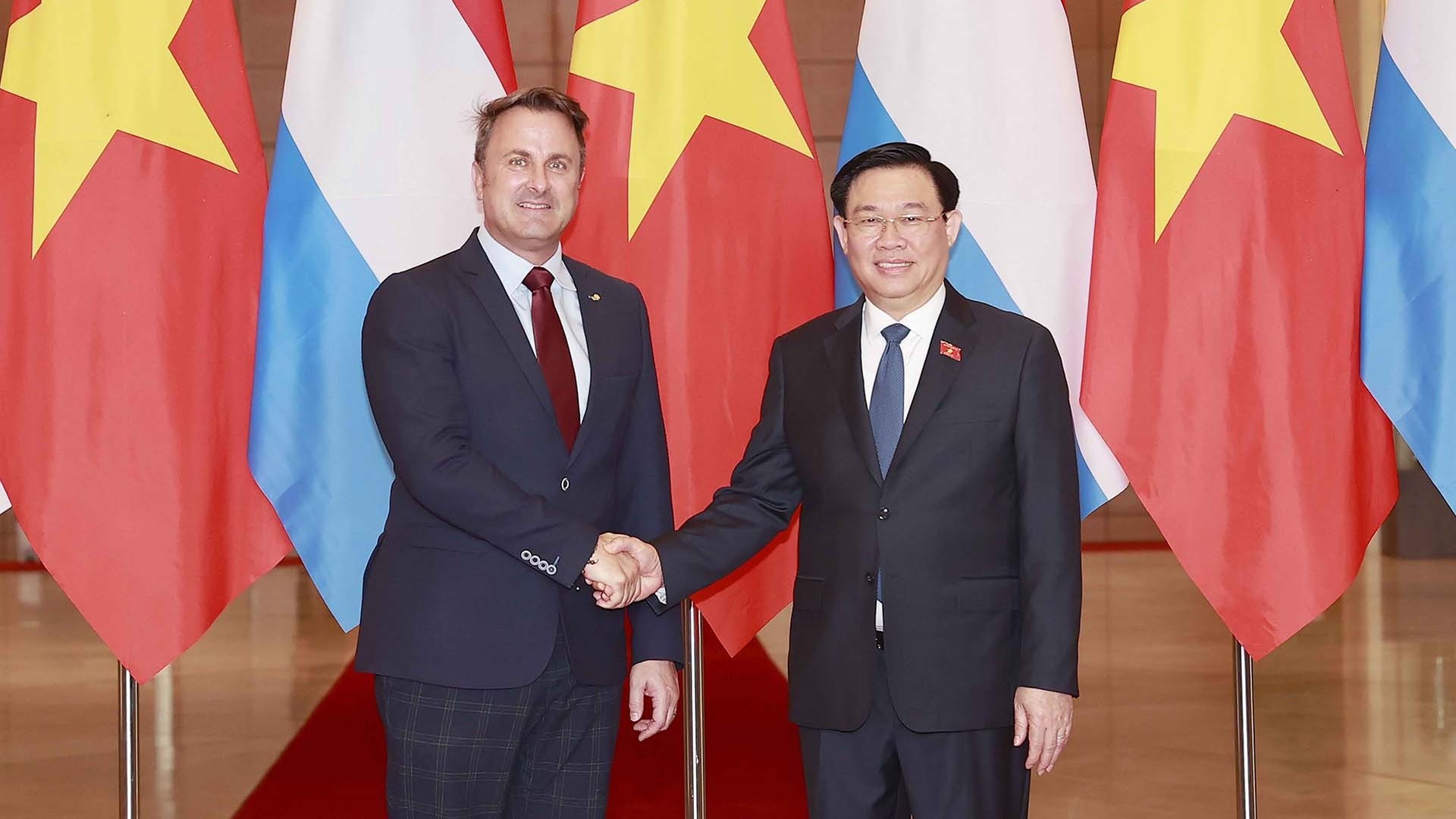 Chủ tịch Quốc hội Vương Đình Huệ hội kiến Thủ tướng Đại công quốc Luxembourg