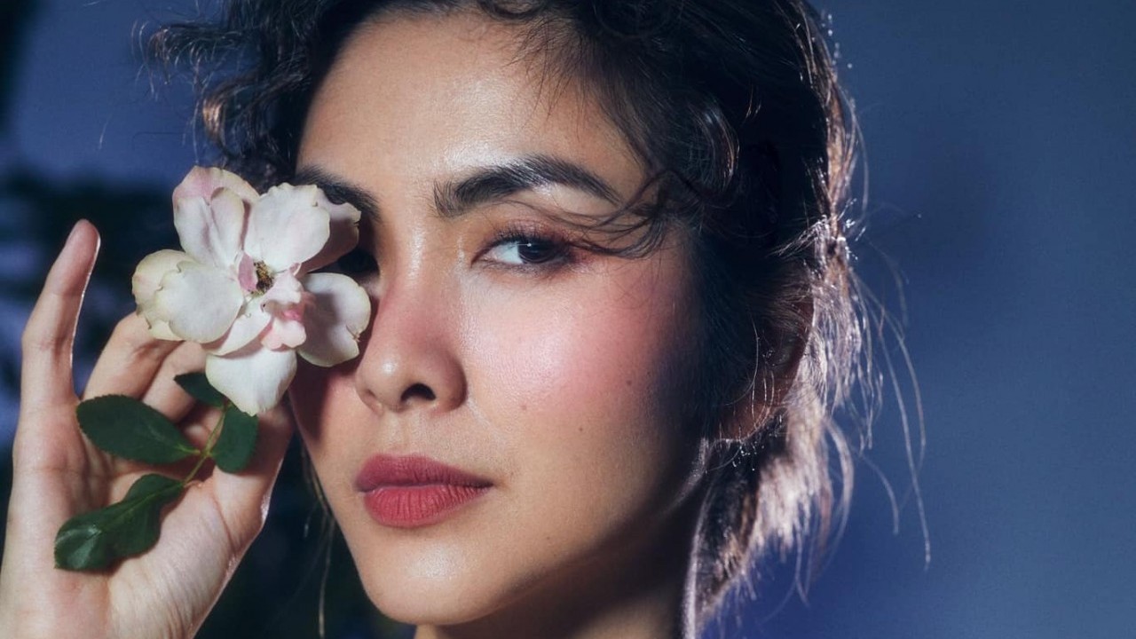 Mê đắm vẻ đẹp mặn mà của Tăng Thanh Hà