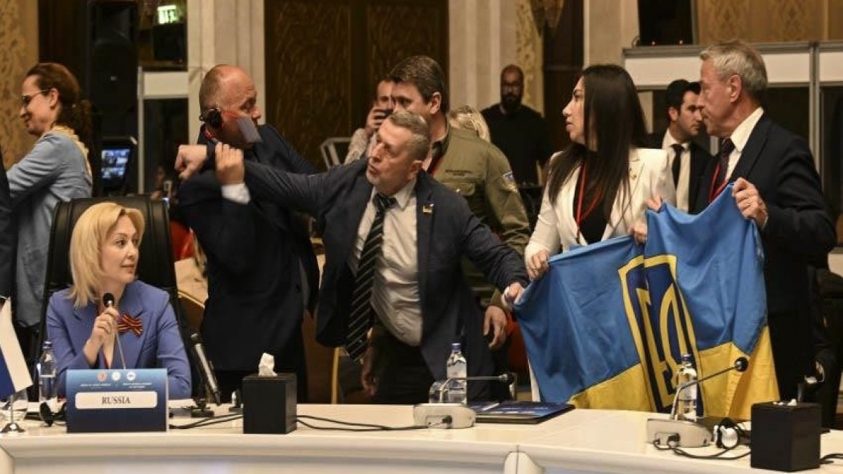 Tình hình Ukraine: Kiev ráo riết chuẩn bị phản công, nghị sĩ Nga bất ngờ bị tấn công?