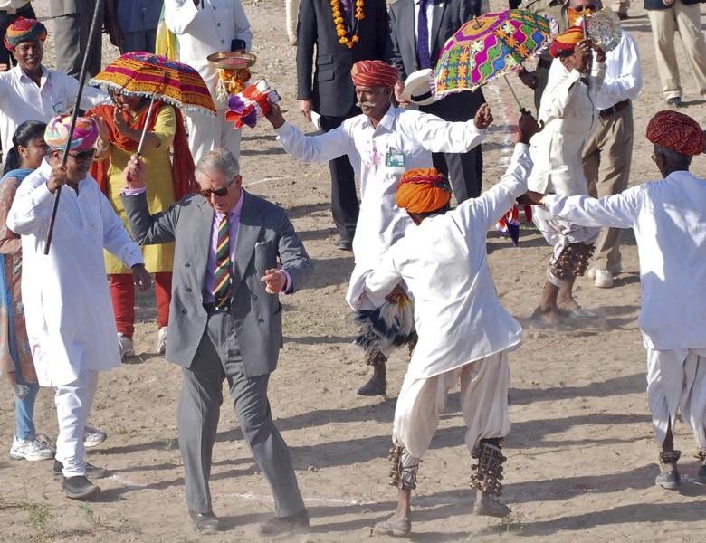 Cuộc đời của Vua Charles III: Từ hoàng tử bé đến ngai vàng