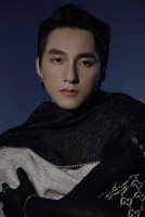 Vì sao sản phẩm mới của Sơn Tùng M-TP gây tranh cãi?