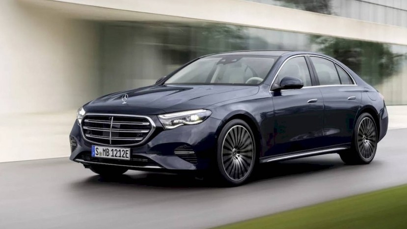 Cận cảnh chi tiết xe điện Mercedes-Benz E-Class 2024