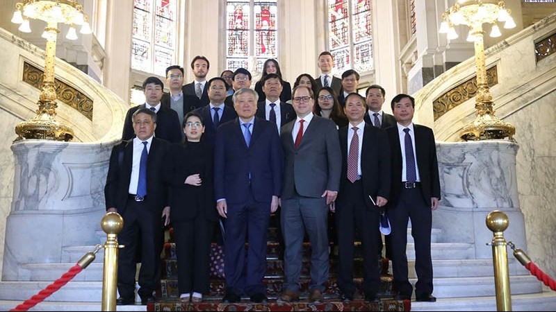 Chánh án Tòa án Nhân dân Tối cao Nguyễn Hòa Bình làm việc tại Hà Lan