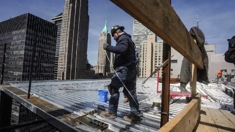 Mỹ: Tín hiệu tích cực từ nền kinh tế, tăng thêm 235.000 việc làm mới trong tháng 4