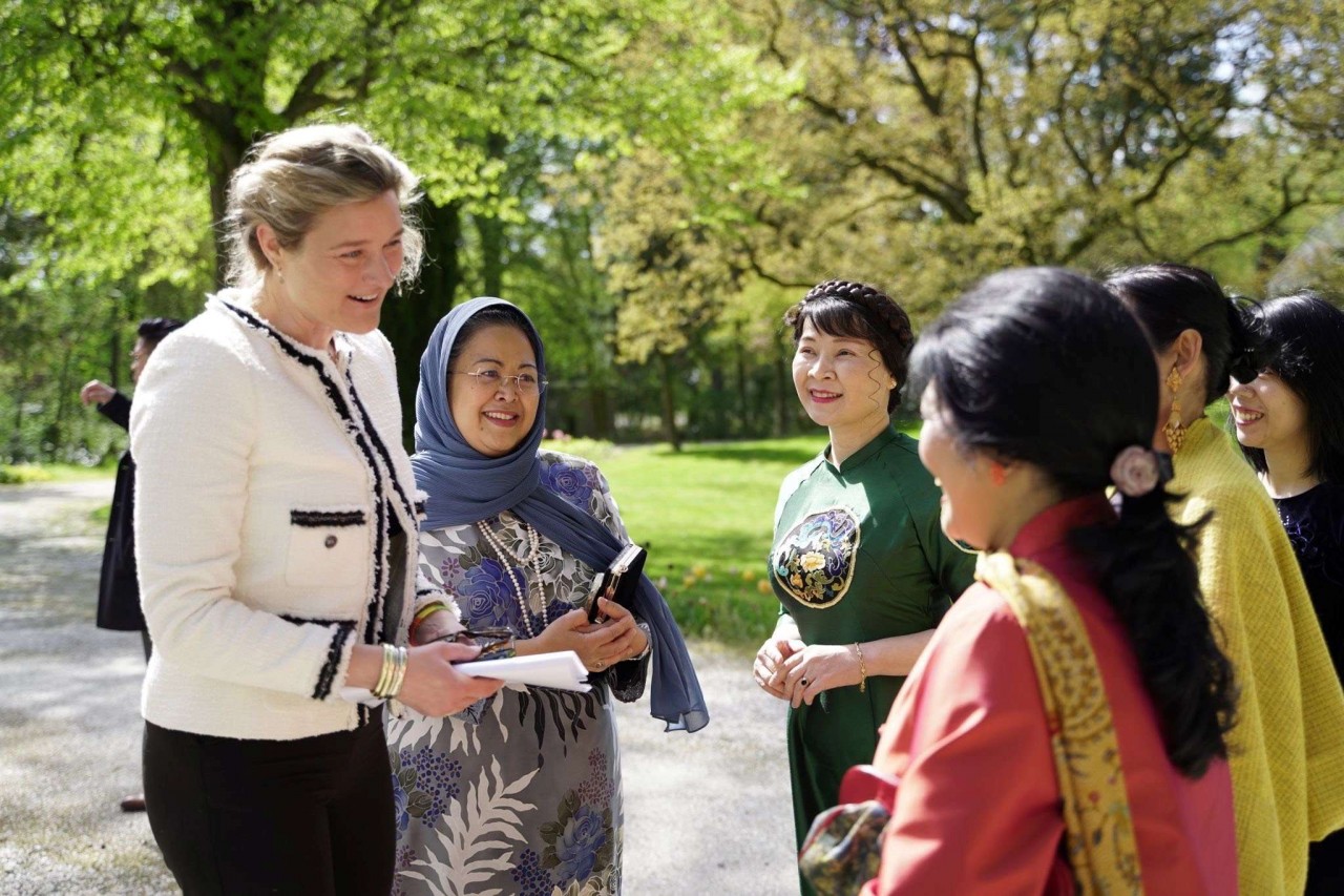 Giới thiệu sản phẩm dệt may truyền thống của các nước ASEAN tại Hà Lan