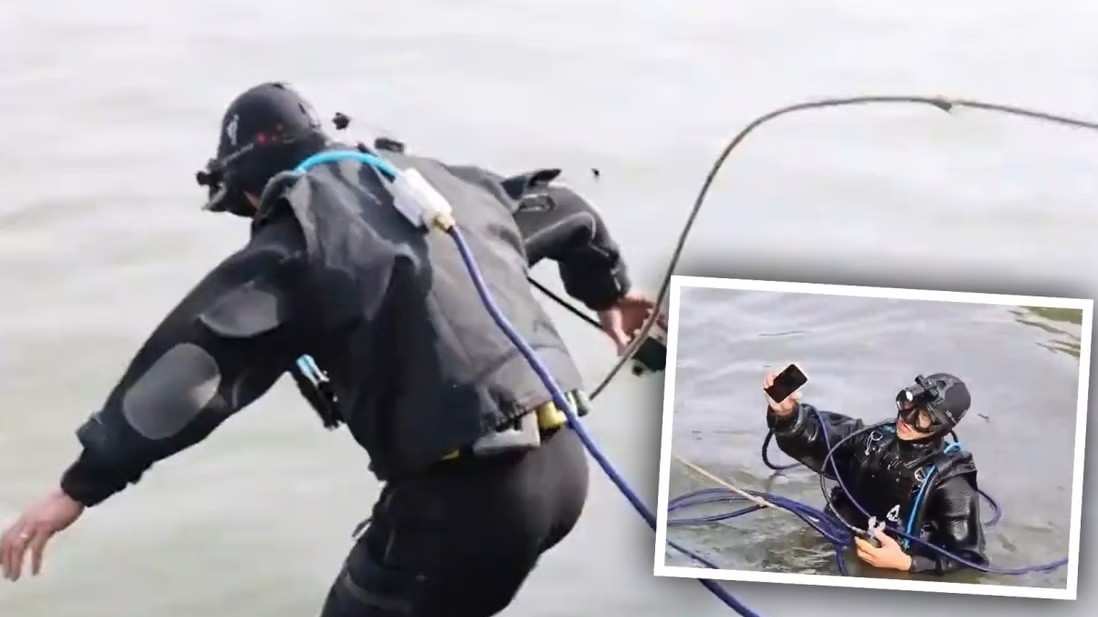 Trung Quốc: Người đàn ông thu nhập cao bằng nghề tìm kiếm đồ vật rơi xuống hồ