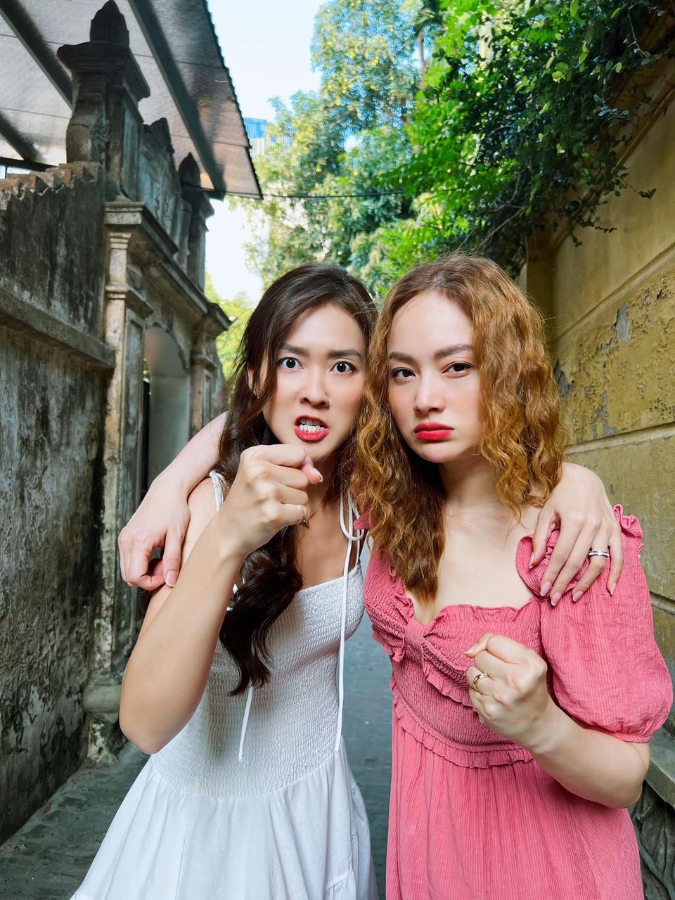 Soi hậu trường hài hước, đáng yêu phim Gia đình mình vui bất thình lình