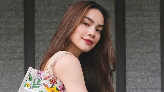 'Nữ hoàng giải trí' Hồ Ngọc Hà trẻ trung, gợi cảm tuổi 38