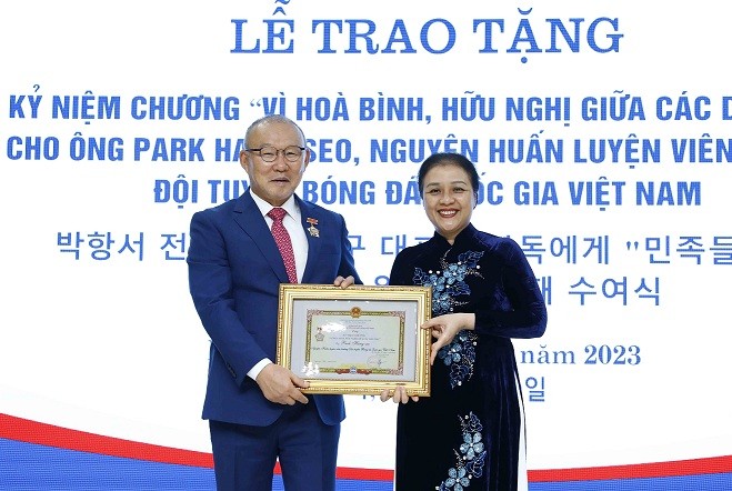 Ông Park Hang-seo: 'Tôi vẫn luôn tìm cách để có thể báo đáp lại tình yêu của người dân Việt Nam'