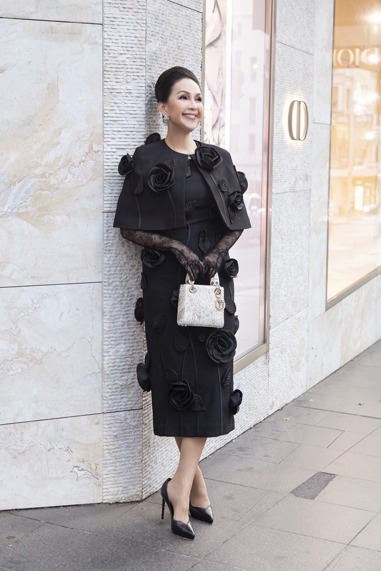 Diễn viên Diễm My cùng thói quen yêu thích mua sắm túi xách nhãn hàng Dior