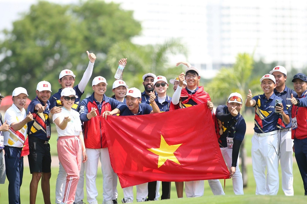 Cập nhật thành tích đoàn thể thao Việt Nam tại SEA Games 32: Môn golf có HCV lịch sử của VĐV 15 tuổi Cập nhật thành tích đoàn thể thao Việt Nam tại SEA Games 32: Môn golf có HCV lịch sử của VĐV 15 tuổi