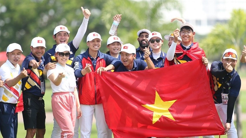 Cập nhật thành tích đoàn thể thao Việt Nam tại SEA Games 32: Môn golf có HCV lịch sử của VĐV 15 tuổi