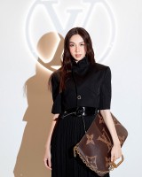 Ngắm gu thời trang đời thường của Hoa hậu Thùy Tiên