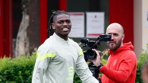 Chuyển nhượng cầu thủ ngày 11/5: Arsenal ký mới Bukaya Saka; AC Milan giữ chân Rafael Leao; MU ưu tiên mua Declan Rice