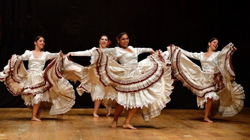 Hòa mình trong cuộc phiêu lưu đa giác quan tại 'Ngôi làng châu Âu' 2023