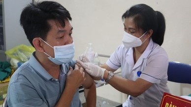 Covid-19 ngày 12/5: Hơn 2.400 ca mắc mới, 1 F0 tử vong và 964 người khỏi bệnh