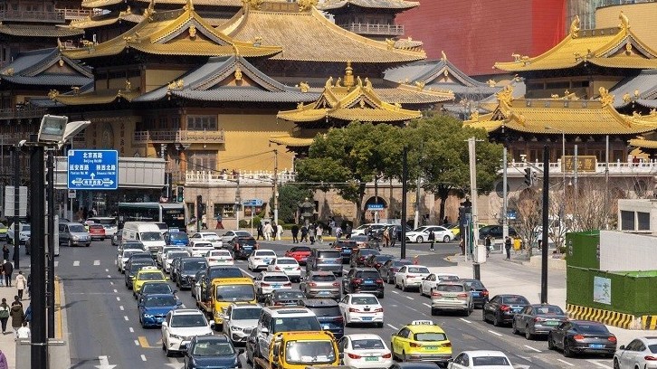 Trung Quốc thải carbon kỷ lục, dự báo tăng trưởng vượt mục tiêu