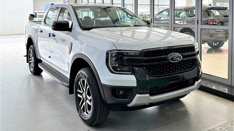 Cận cảnh Ford Ranger Sport tại Việt Nam, giá bán từ 864 triệu đồng