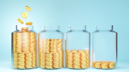 Giá vàng hôm nay 15/5/2023: Giá vàng chịu áp lực, sức hấp dẫn mờ dần, nhà đầu tư Mỹ 'để mắt' đến vàng