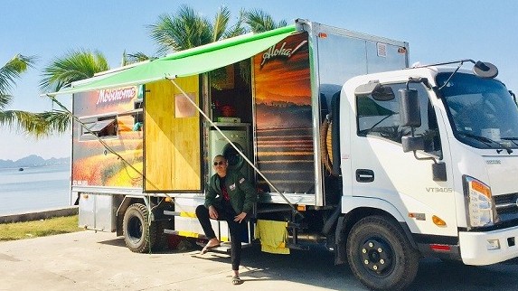 Ngôi nhà di động đầy đủ tiện nghi của cặp vợ chồng Hà Nội