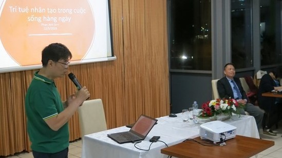 Trí thức Việt Nam tại Hungary cùng thảo luận phát triển quê hương