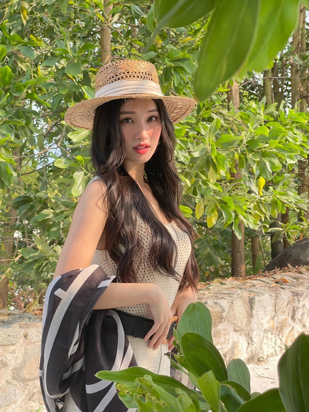 Á hậu Phương Nhi