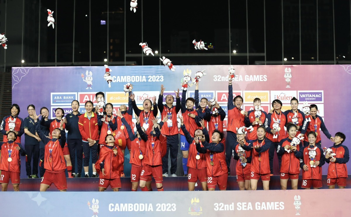 AFC vinh danh, báo chí Đông Nam Á ca ngợi đội tuyển nữ Việt Nam